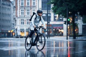 60% des cyclistes se disent plus en sécurité sur un vélo électrique.